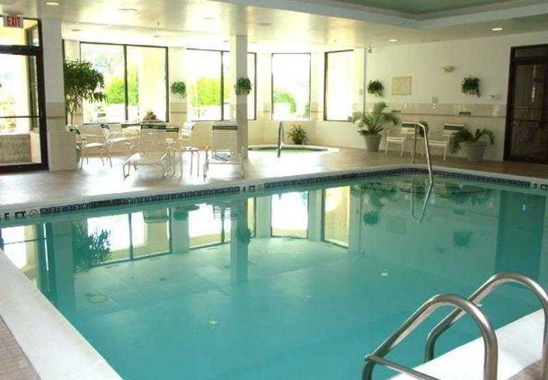 Courtyard By Marriott Norwich Hotel Екстериор снимка